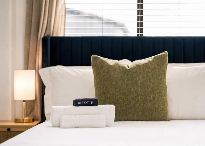 Boulevard Luxe Near Stadium Pool Parking And Gym * Glendale